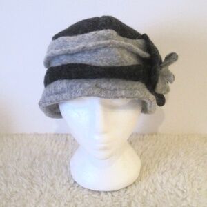 Lafenice Two-Tone Floral Cloche Hat